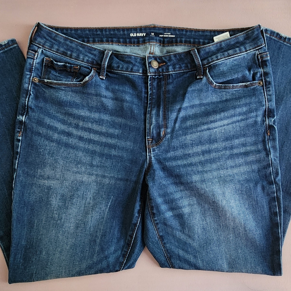 Old Navy Mid-Rise Pop Icon Skinny Jeans